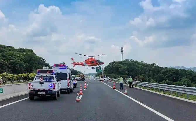 陵水高速公路汽车救援案例